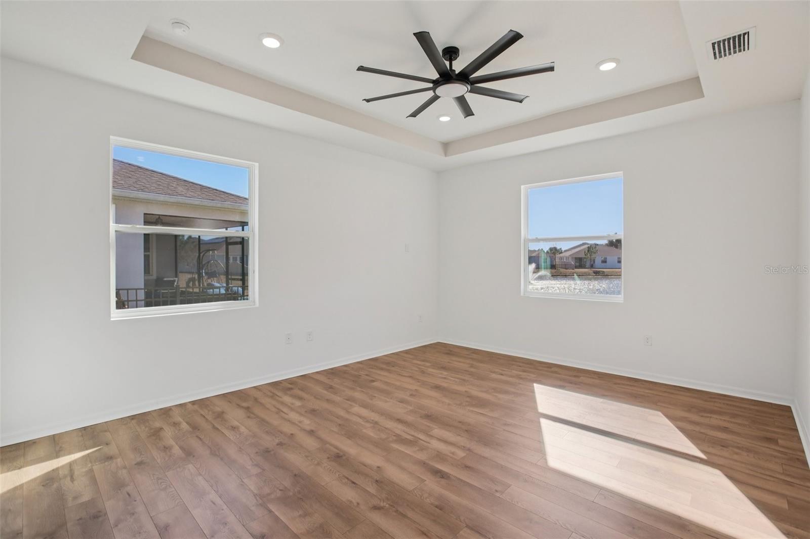 Image 30 of 67 For 10747 Laxer Cay Loop