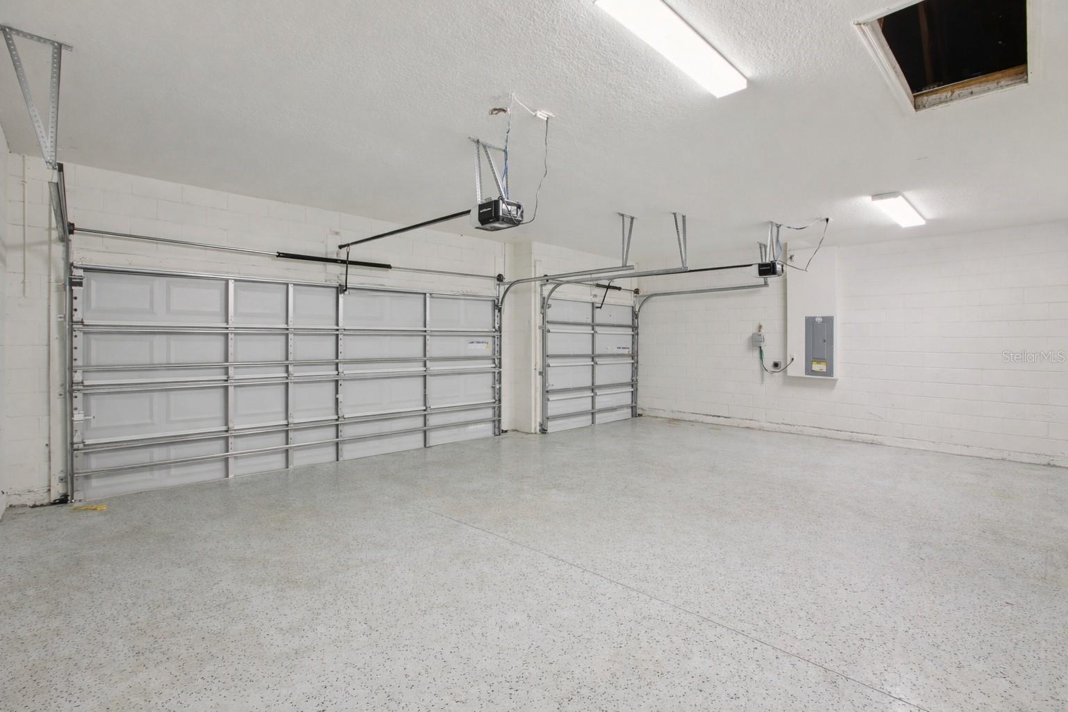 Image 41 of 67 For 10747 Laxer Cay Loop