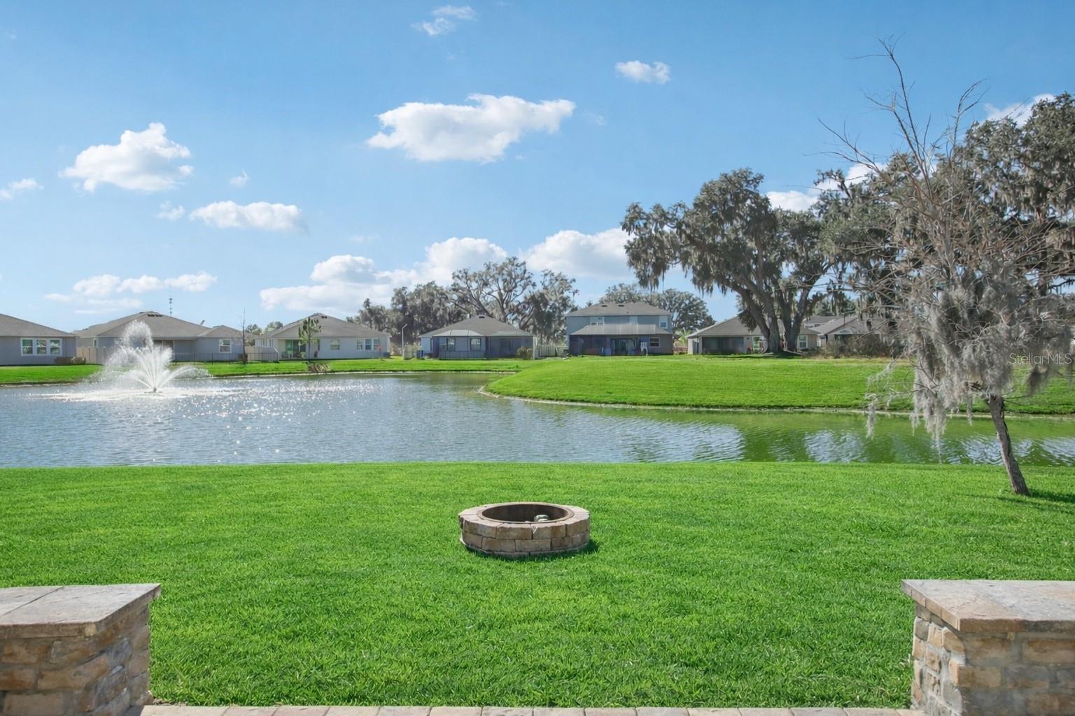 Image 47 of 67 For 10747 Laxer Cay Loop