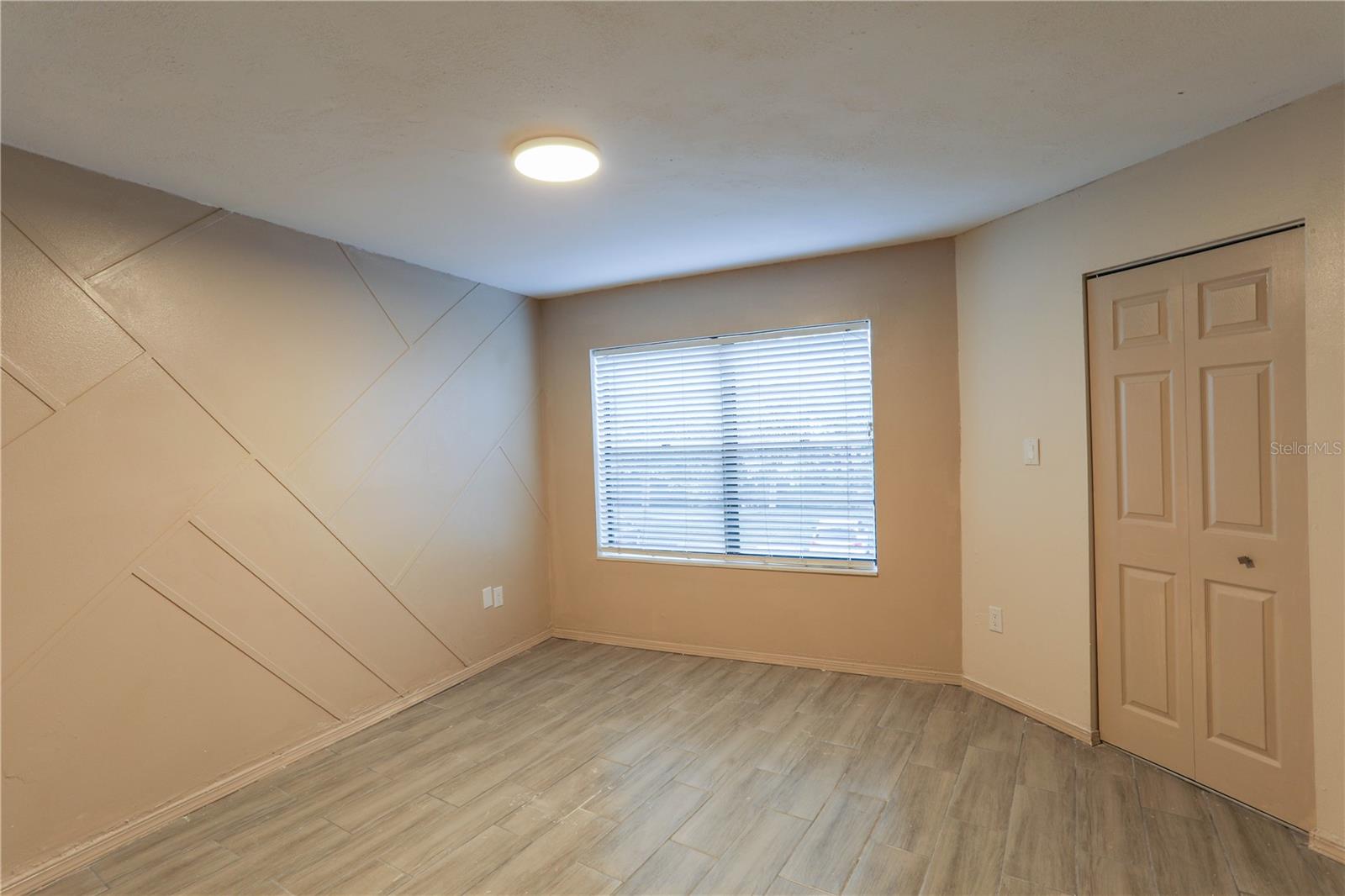 Image 9 of 15 For 3655 Atrium Drive 2