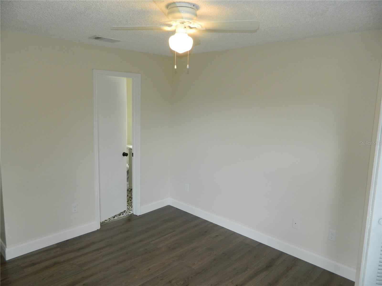 Image 15 of 19 For 709 Secret Harbor Lane 303