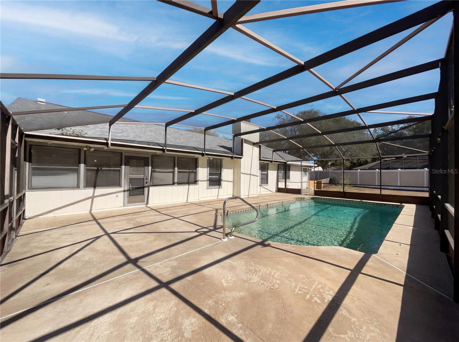 Image 23 of 24 For 752 Briarcrest Drive