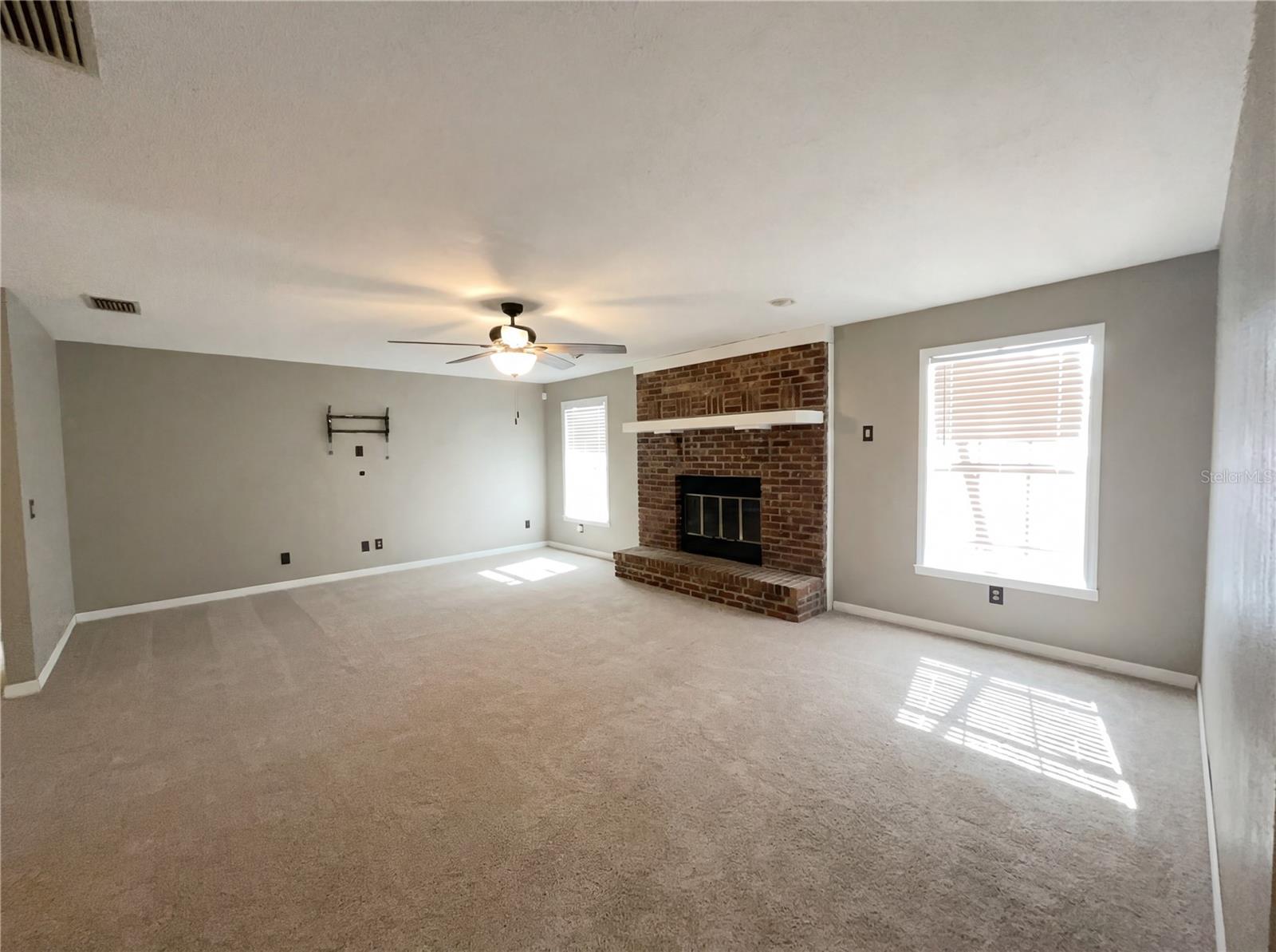 Image 5 of 24 For 752 Briarcrest Drive