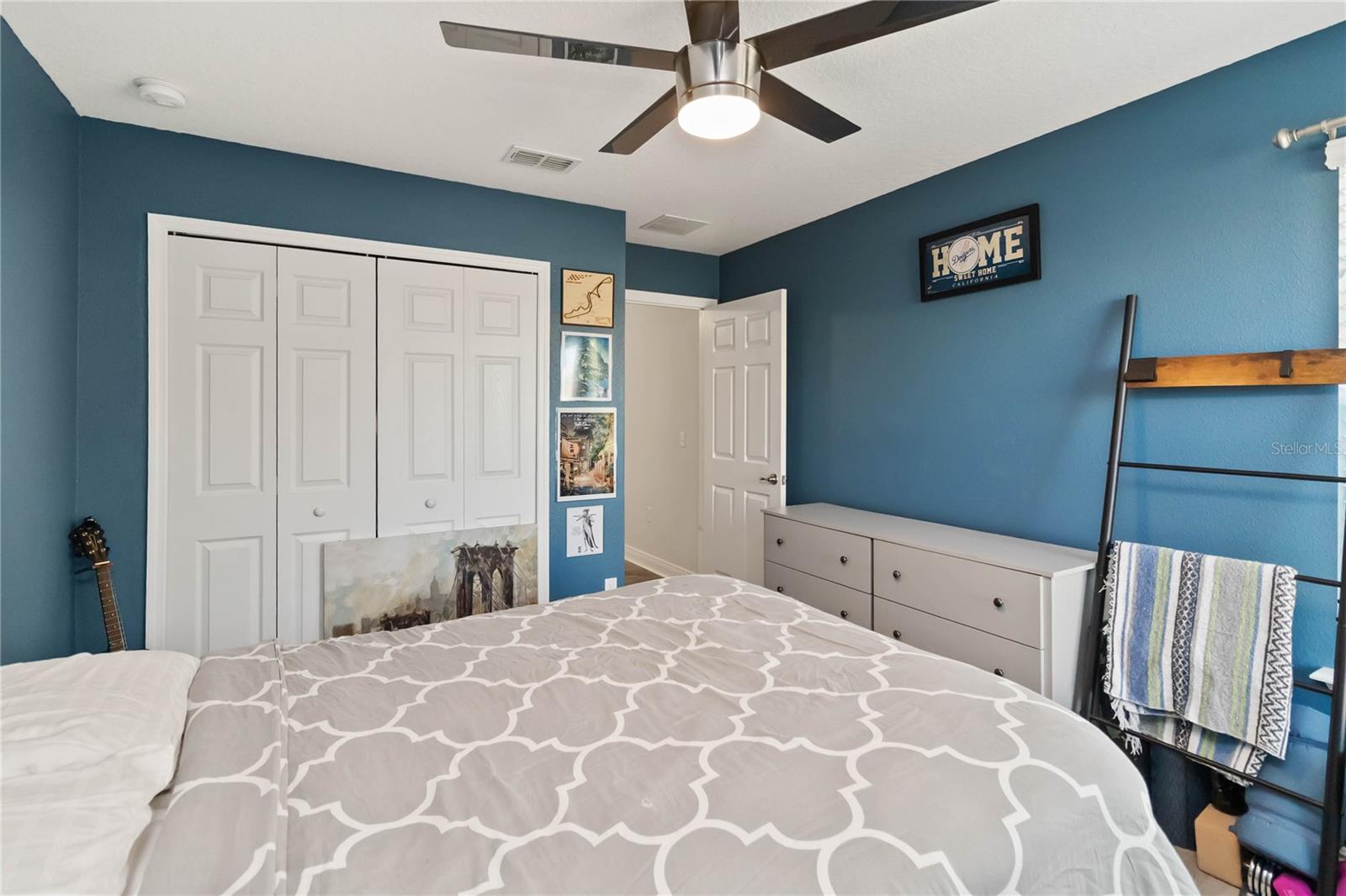 Image 32 of 69 For 652 Seven Oaks Boulevard