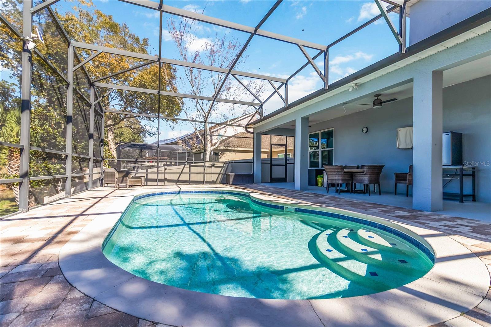 Image 44 of 69 For 652 Seven Oaks Boulevard