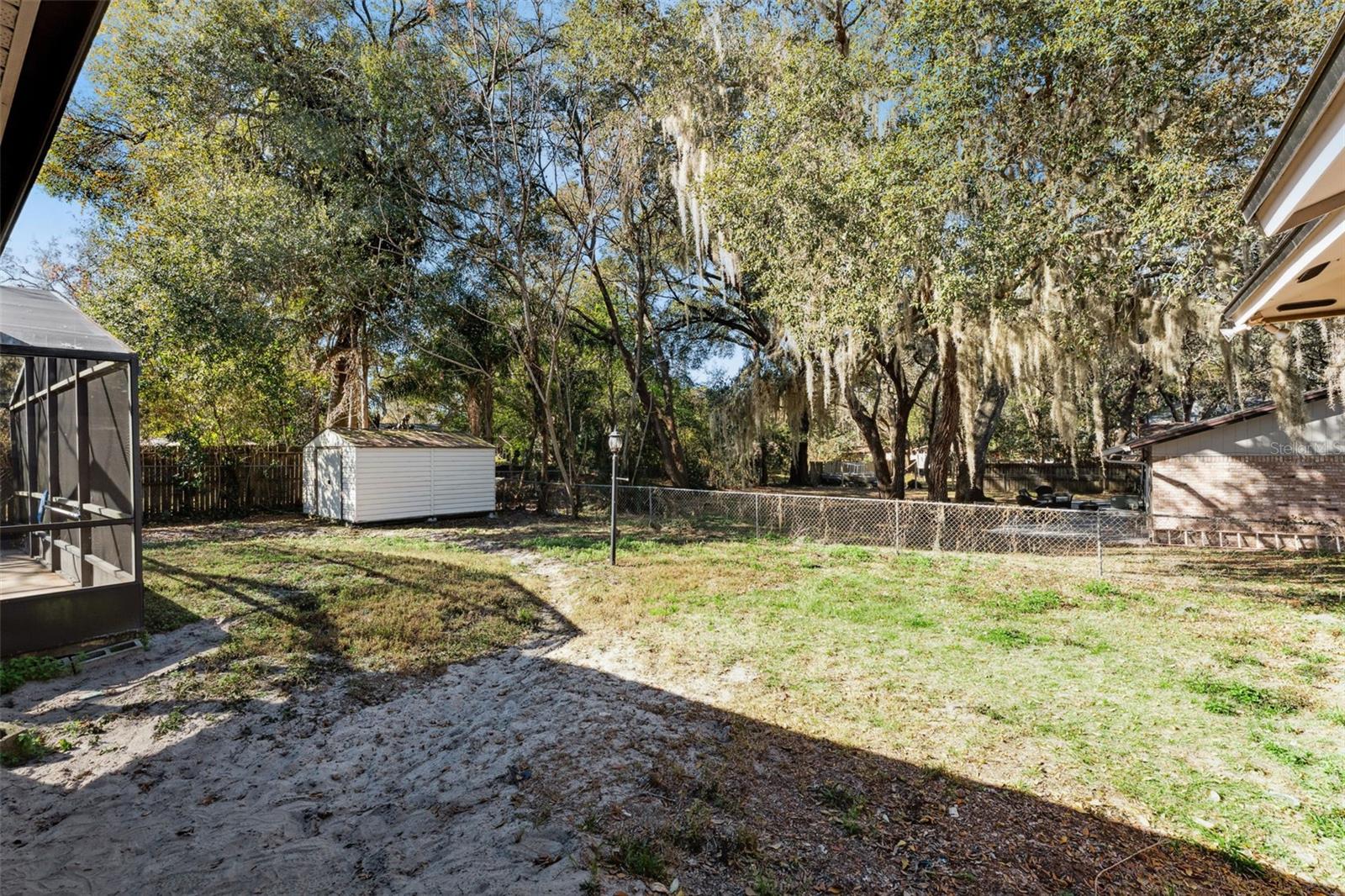 Image 33 of 34 For 516 Pineview Street