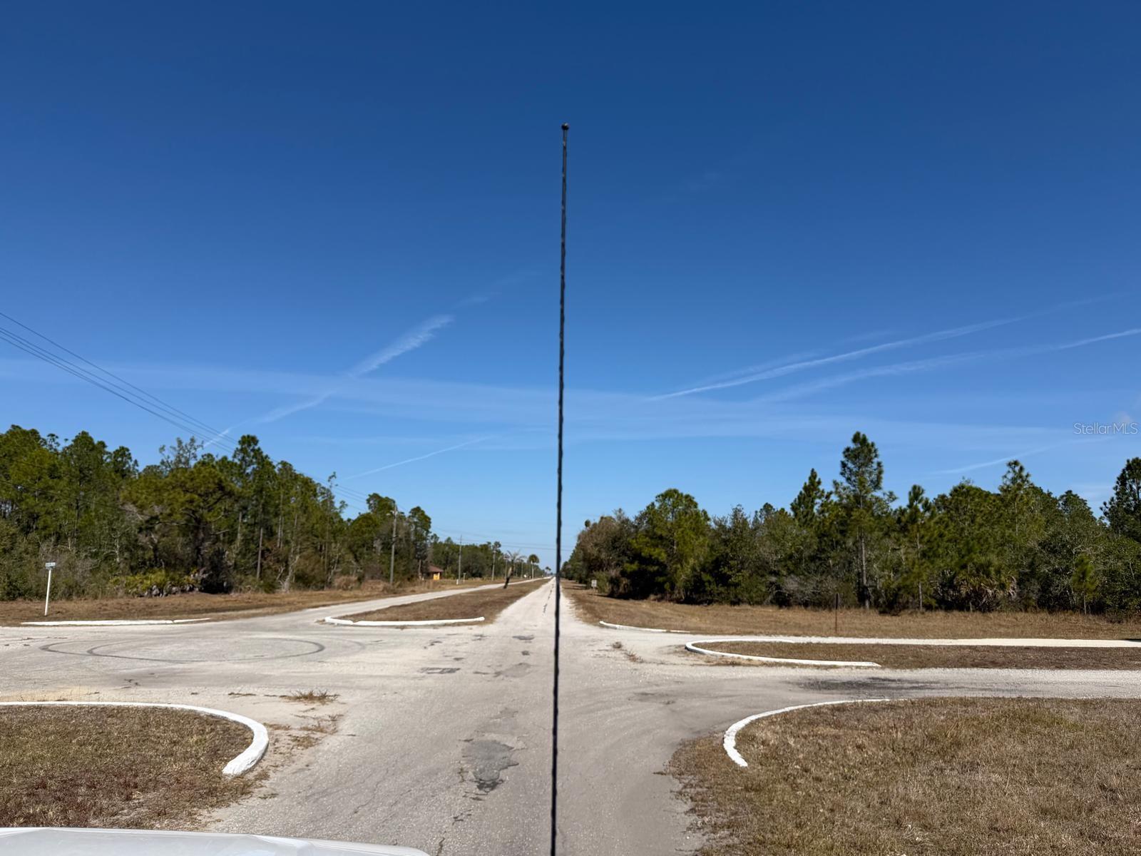 Image 2 of 14 For 923 Gaillardia Drive