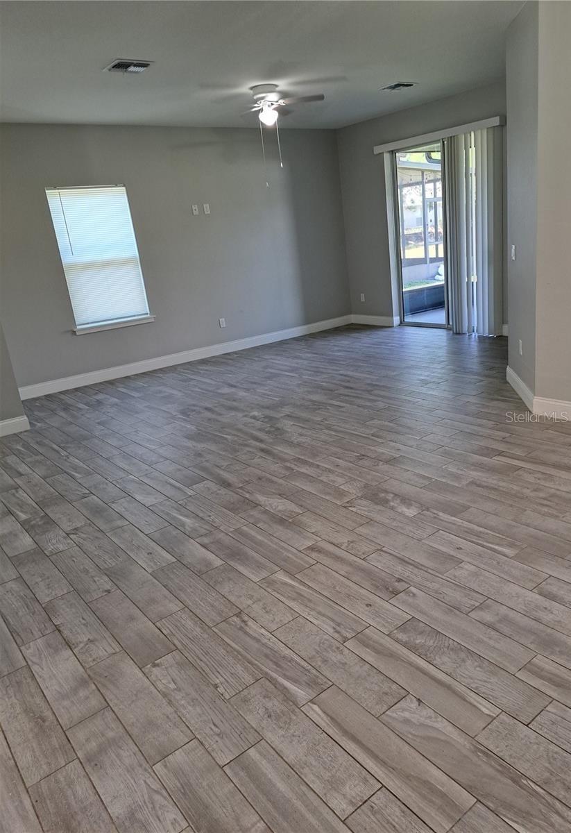 Image 2 of 13 For 20627 Majestic Street