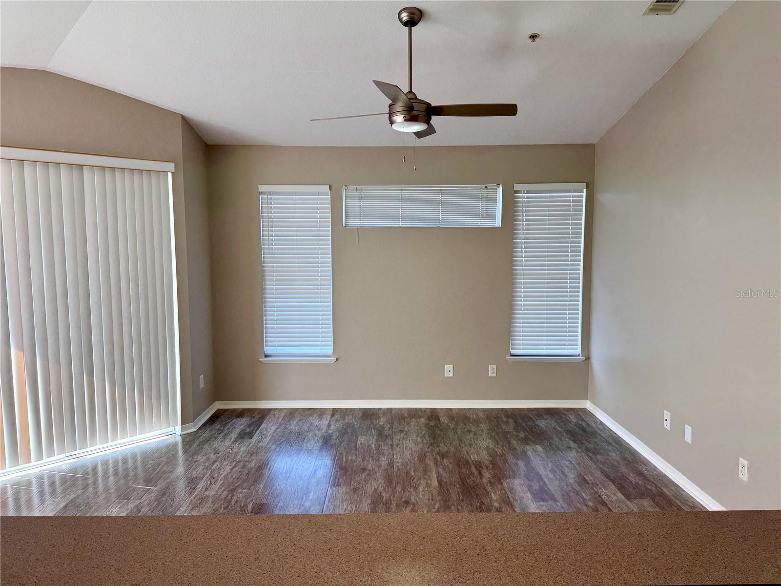 Image 5 of 23 For 2627 Maitland Crossing Way 301