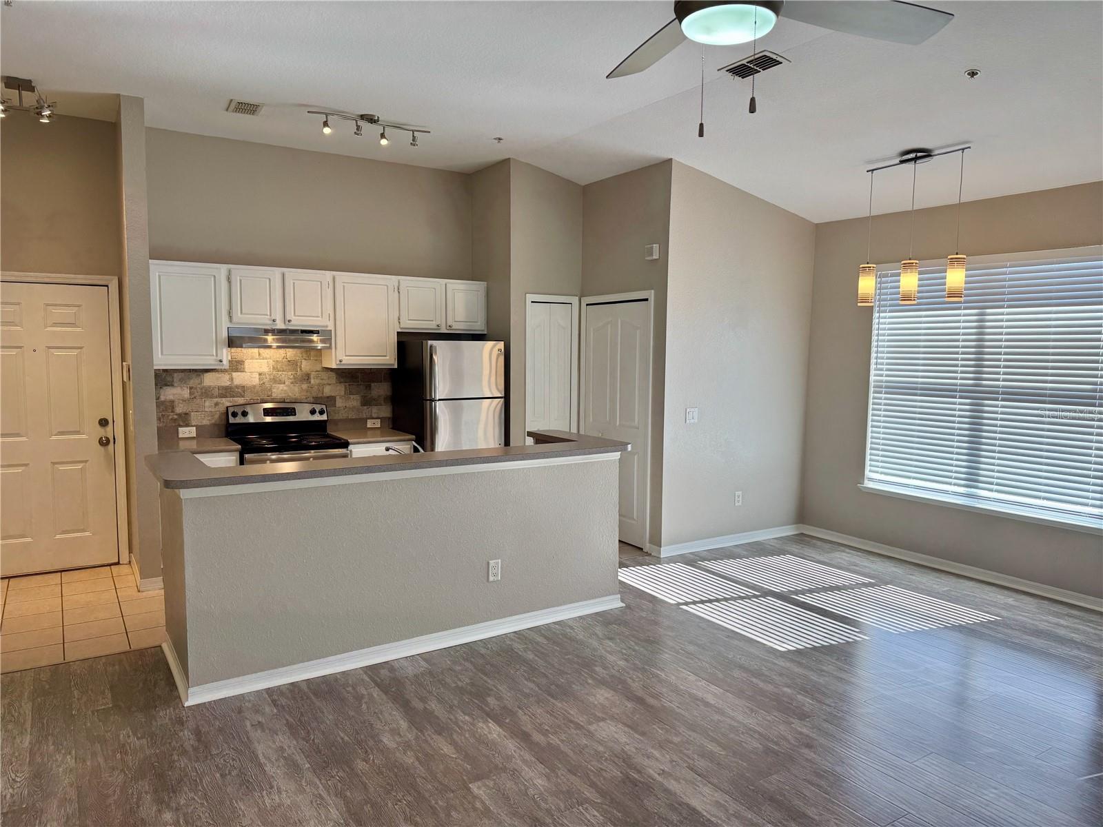 Image 7 of 23 For 2627 Maitland Crossing Way 301