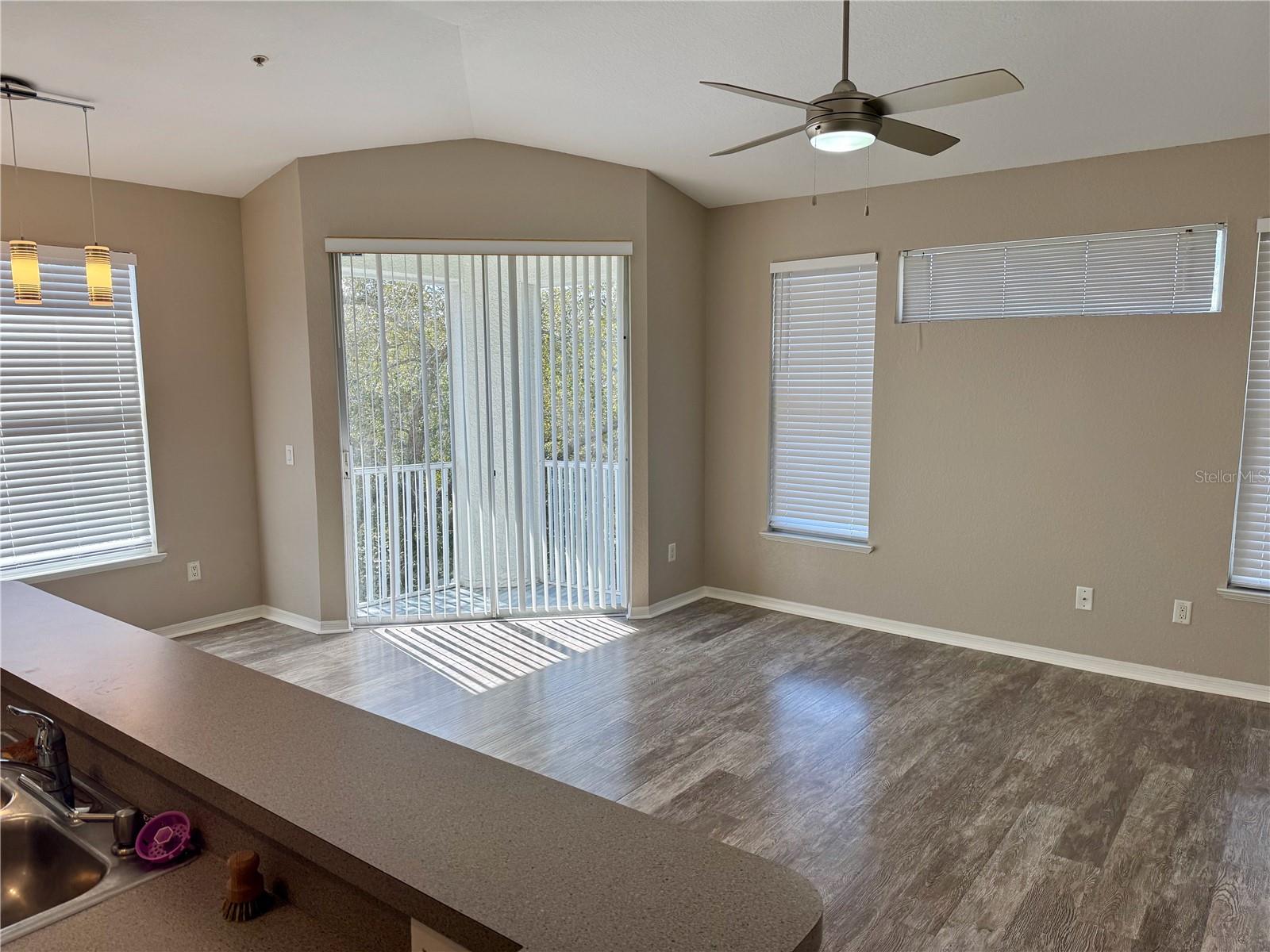 Image 9 of 23 For 2627 Maitland Crossing Way 301