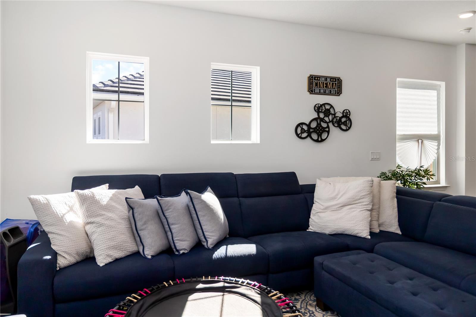 Image 29 of 65 For 15742 Vetta Drive