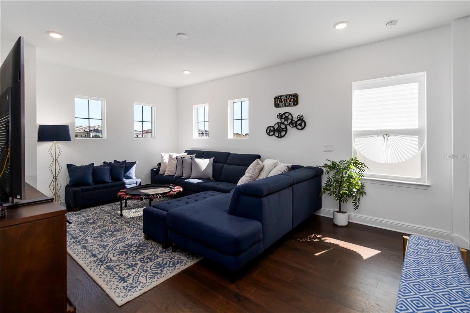 Image 31 of 65 For 15742 Vetta Drive