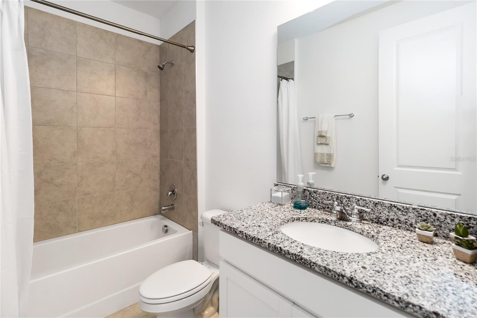 Image 39 of 65 For 15742 Vetta Drive