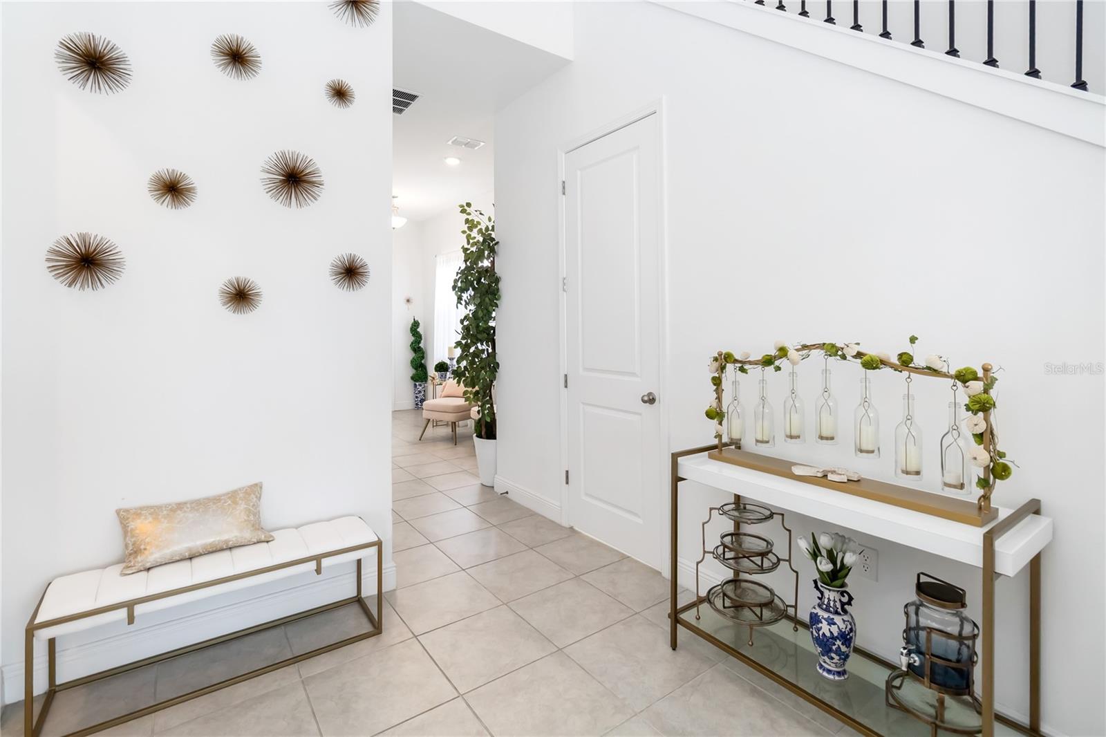 Image 4 of 65 For 15742 Vetta Drive