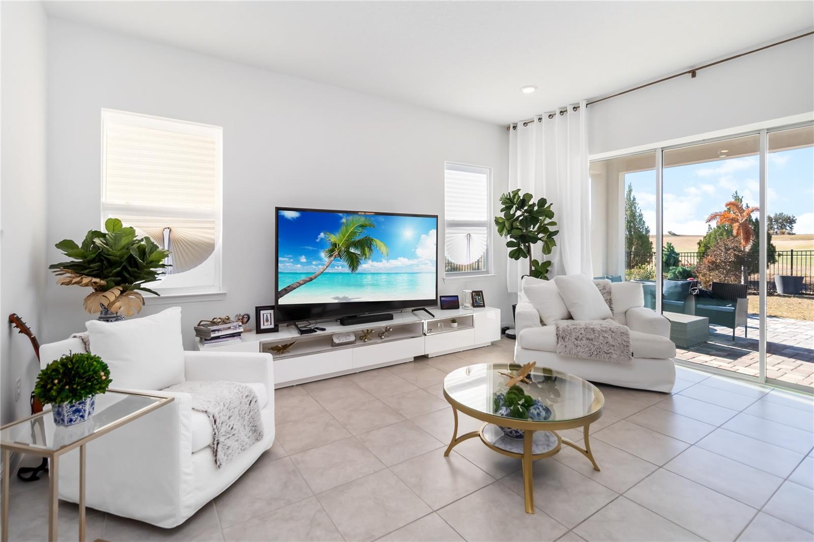 Image 6 of 65 For 15742 Vetta Drive