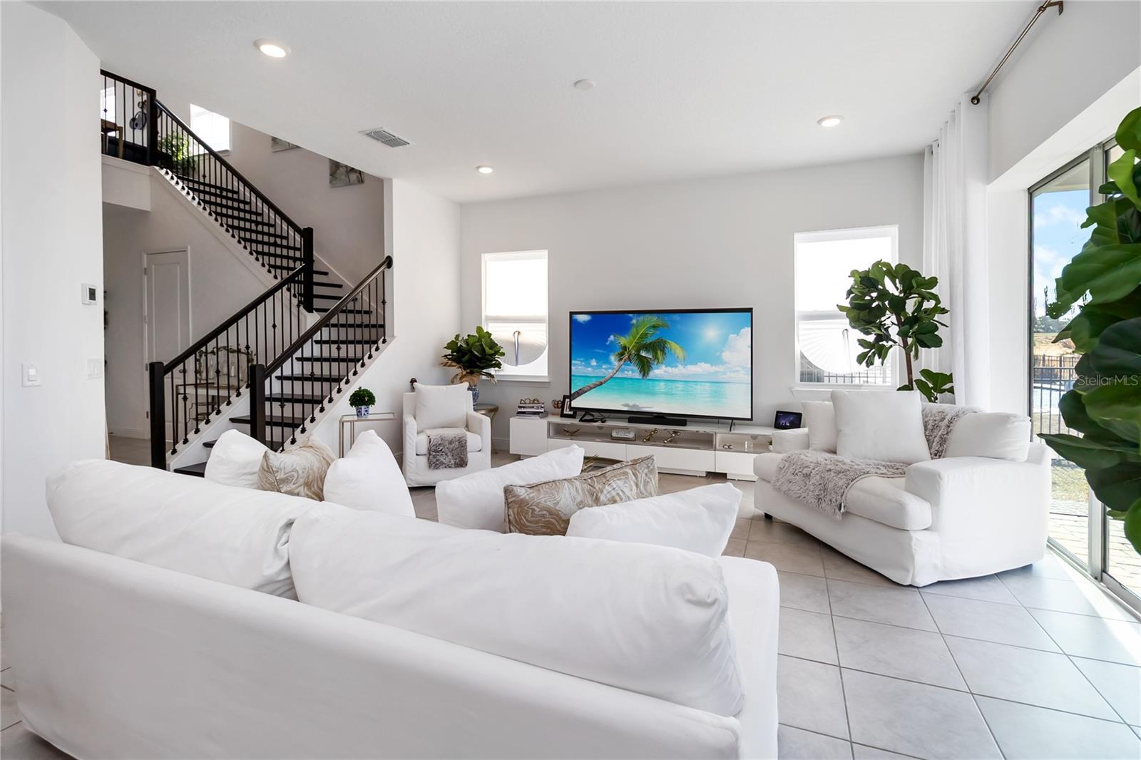 Image 8 of 65 For 15742 Vetta Drive