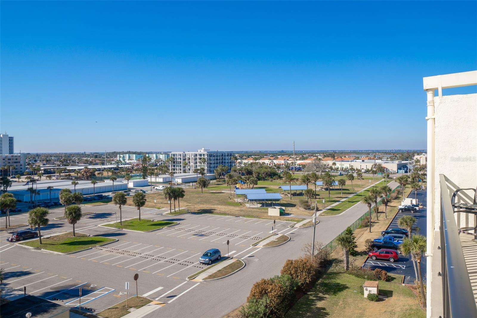 Image 18 of 44 For 3060 Atlantic Avenue 708