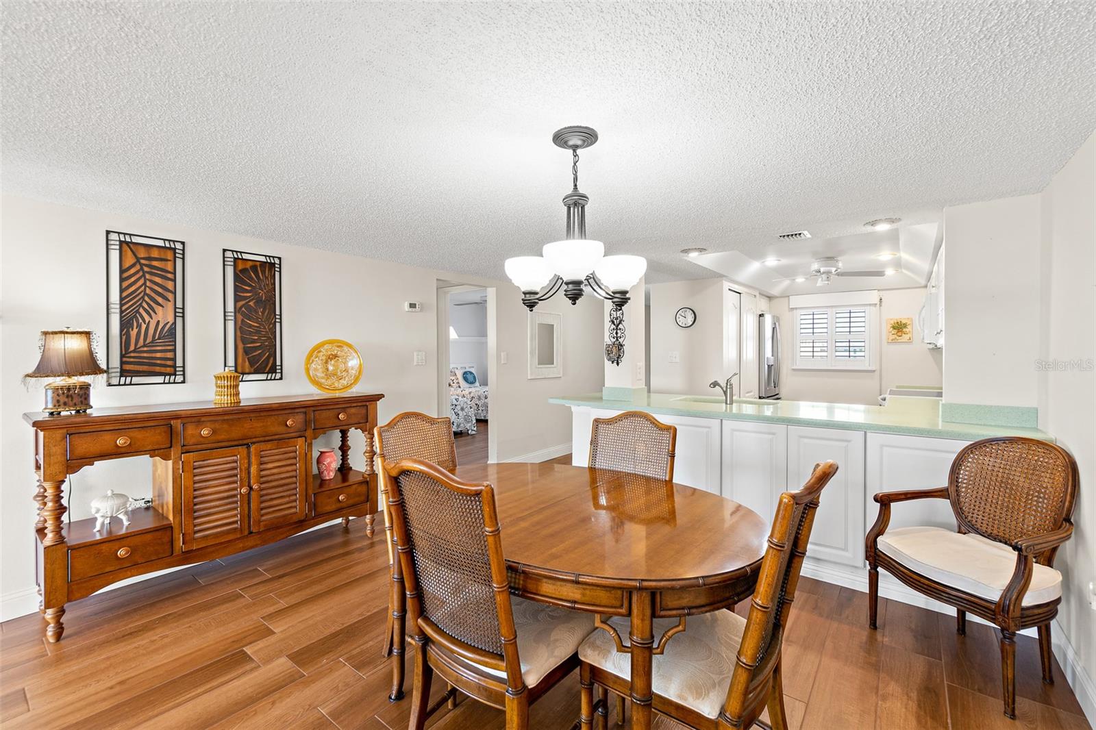 Image 22 of 44 For 3060 Atlantic Avenue 708