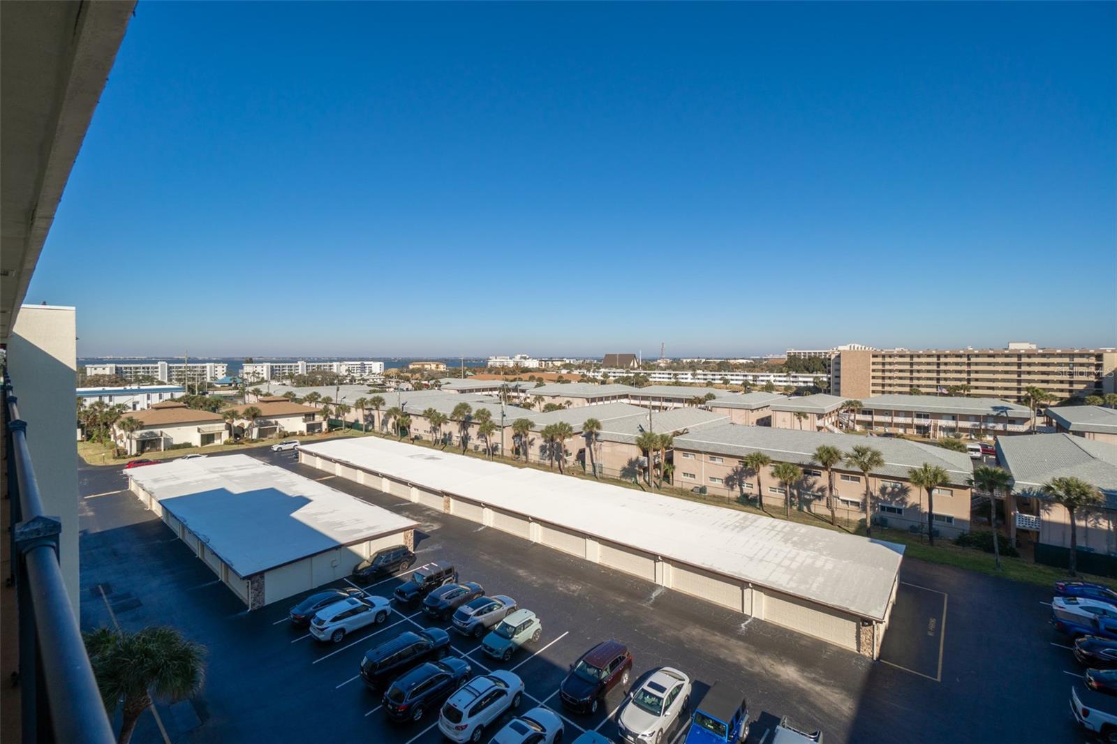 Image 5 of 44 For 3060 Atlantic Avenue 708