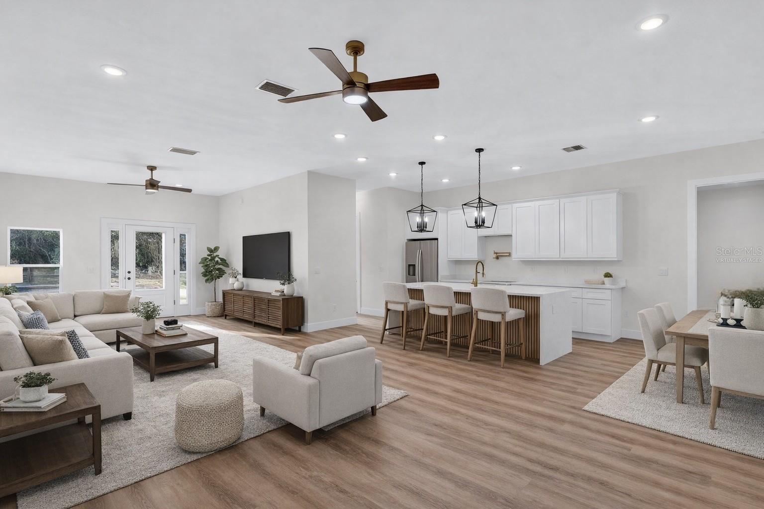 Image 12 of 35 For 257 Lago Vista Street