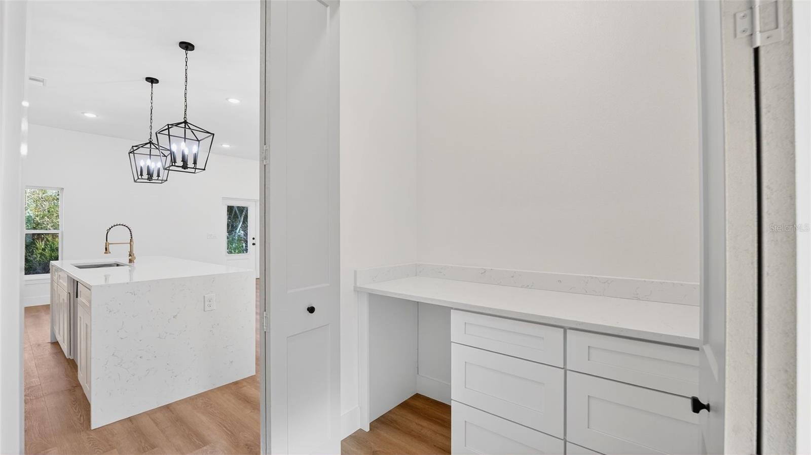 Image 20 of 35 For 257 Lago Vista Street