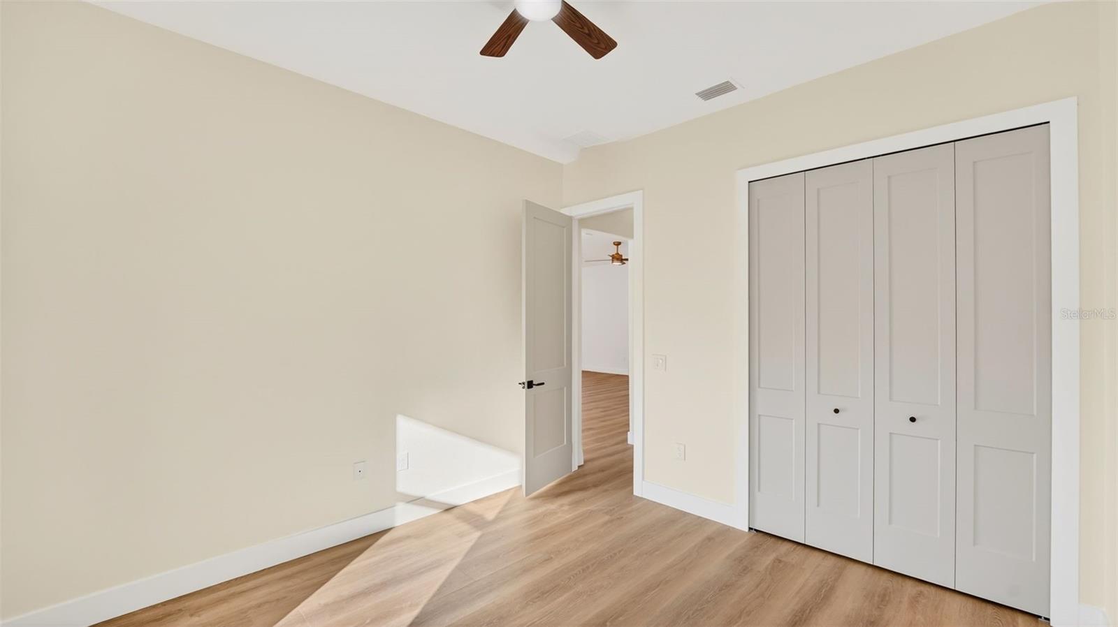 Image 28 of 35 For 257 Lago Vista Street