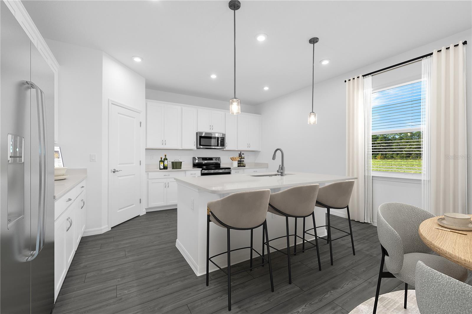 Image 4 of 27 For 1883 Horsetail Drive