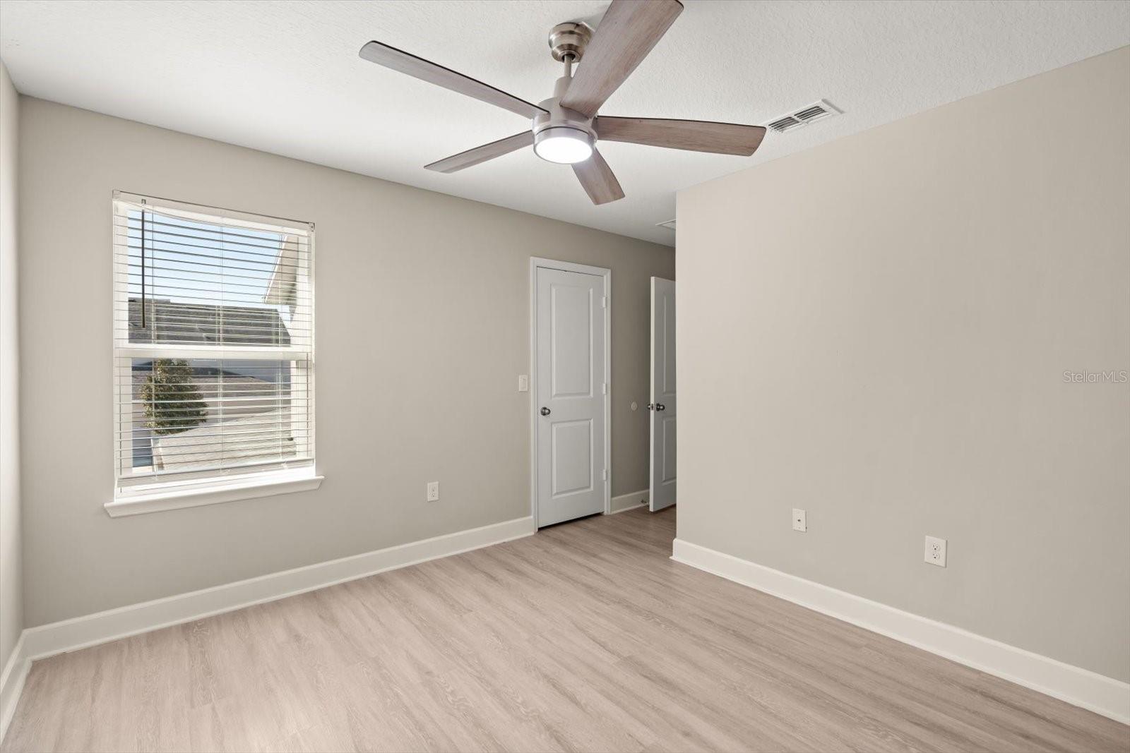 Image 21 of 32 For 13733 Bressler Alley