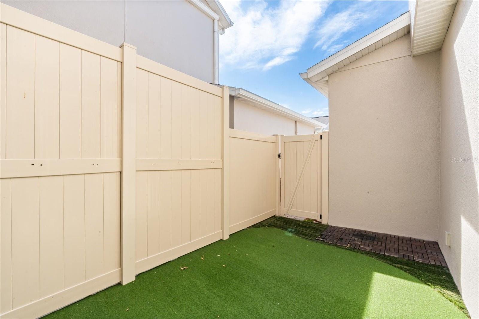 Image 25 of 32 For 13733 Bressler Alley