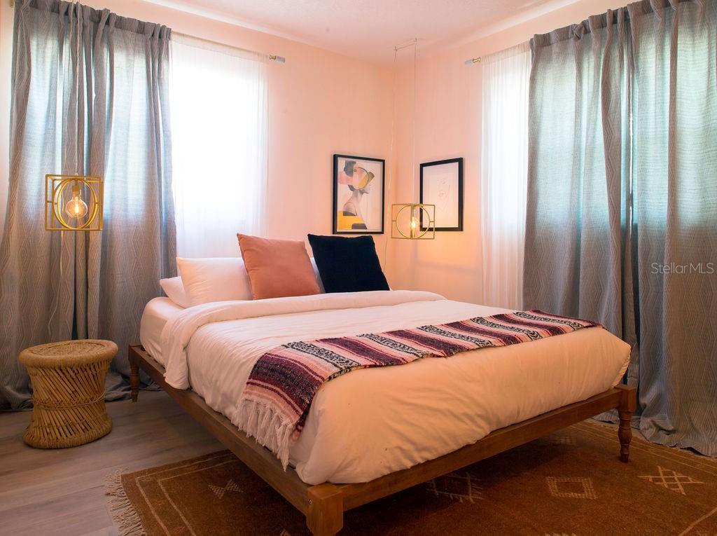 Image 11 of 34 For 6990 Grevilla Avenue S