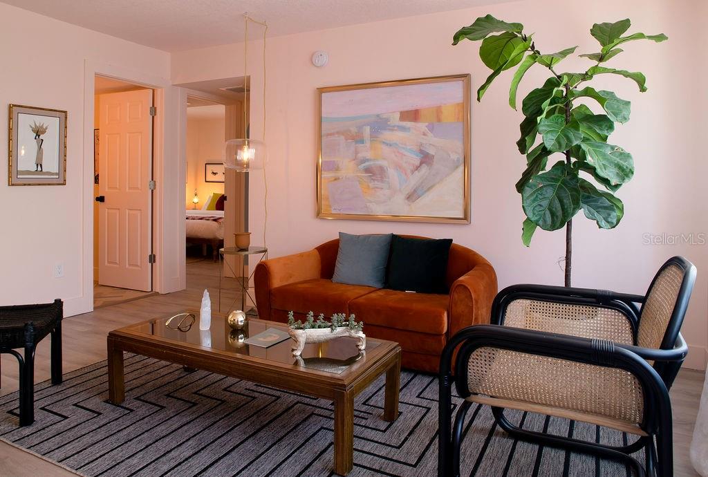 Image 8 of 34 For 6990 Grevilla Avenue S