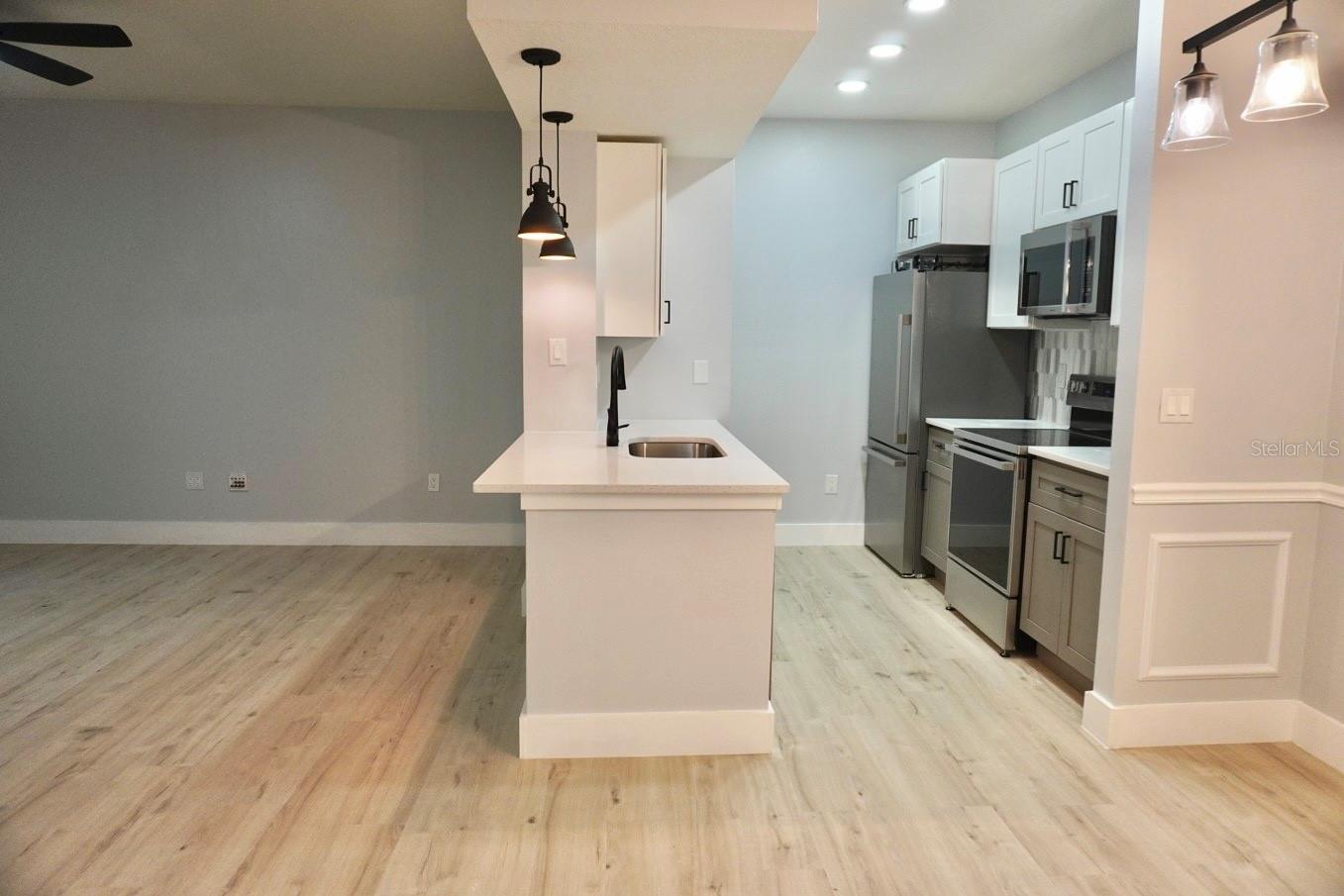 Image 3 of 16 For 14341 Fredricksburg Drive 1015