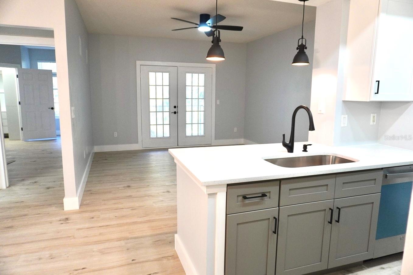 Image 4 of 16 For 14341 Fredricksburg Drive 1015