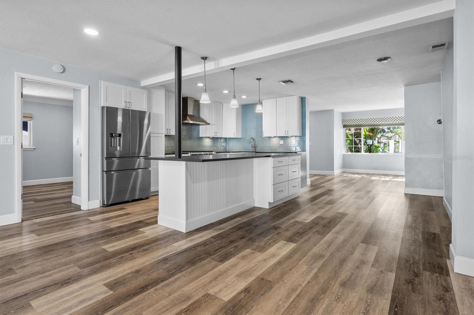 Image 11 of 72 For 1135 Shady Lane Drive