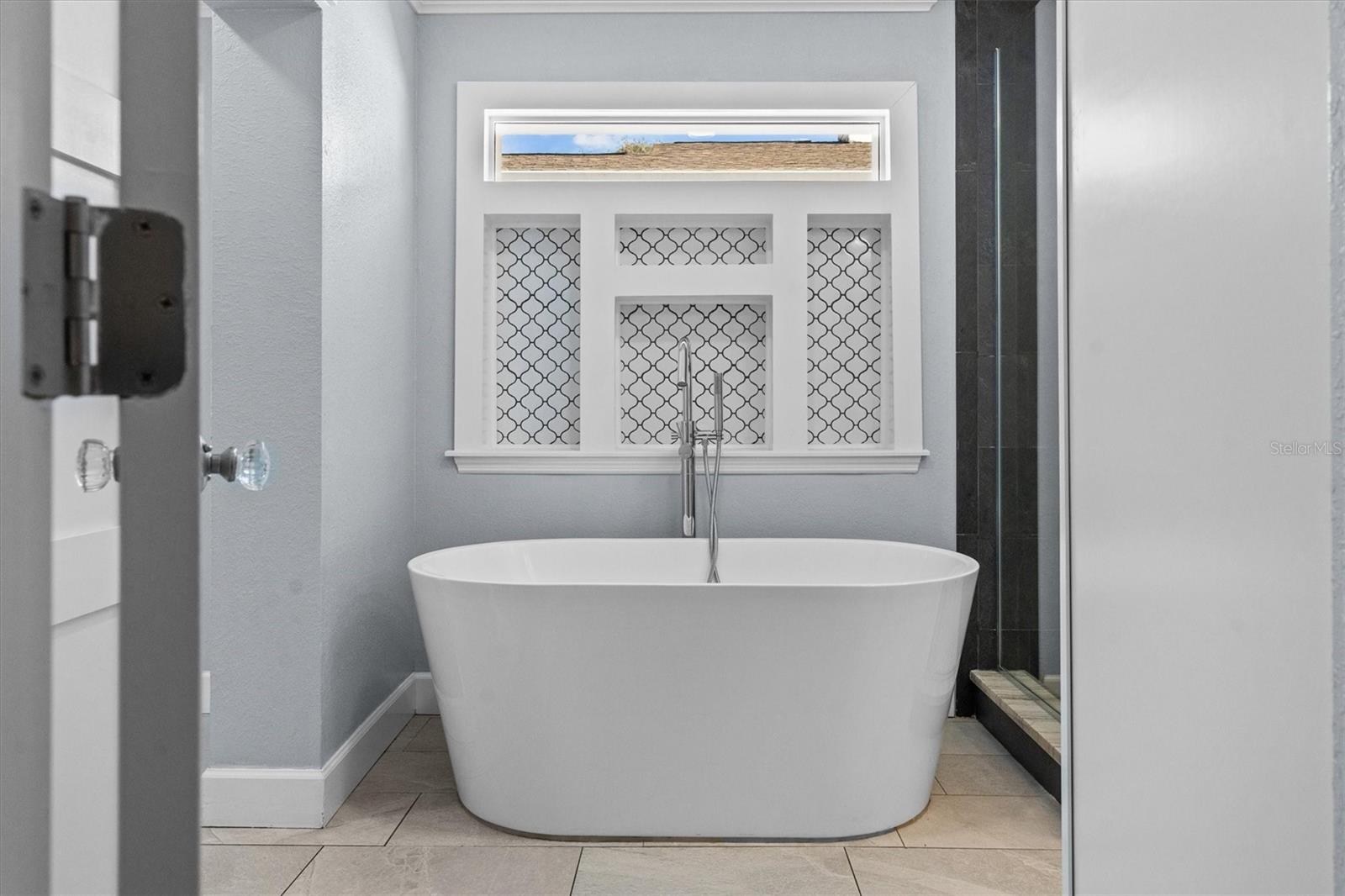 Image 27 of 72 For 1135 Shady Lane Drive