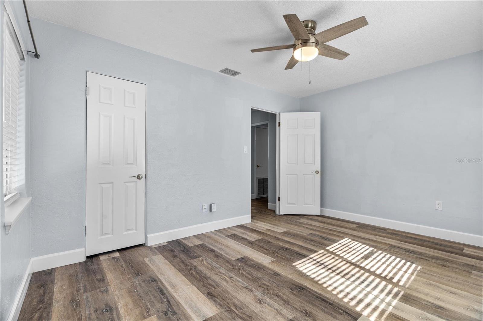 Image 35 of 72 For 1135 Shady Lane Drive