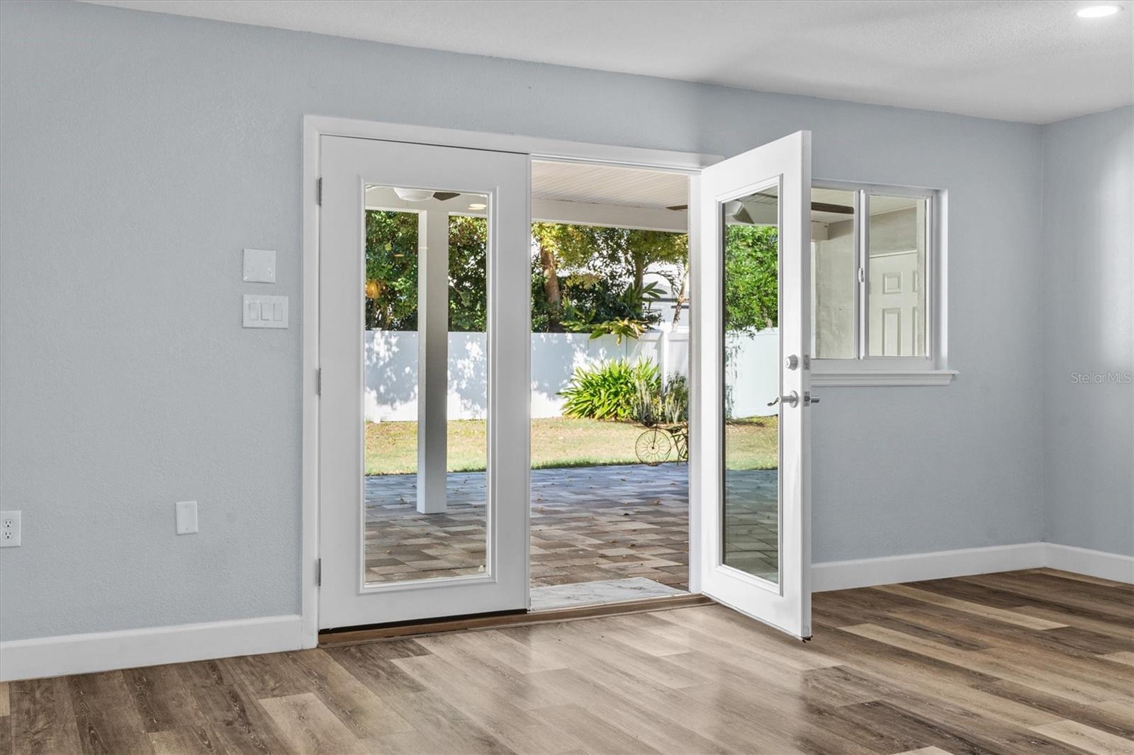 Image 39 of 72 For 1135 Shady Lane Drive