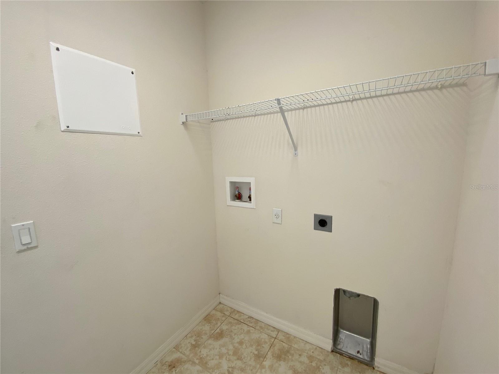 Image 7 of 17 For 3510 Yacht Club Court