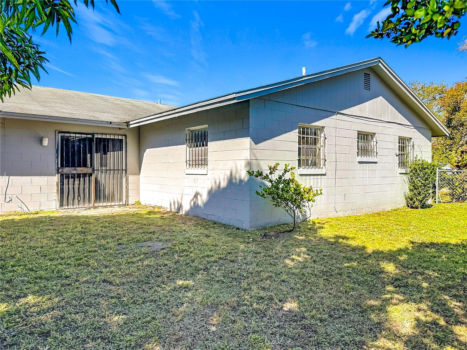 Image 41 of 57 For 4502 Alhama Street