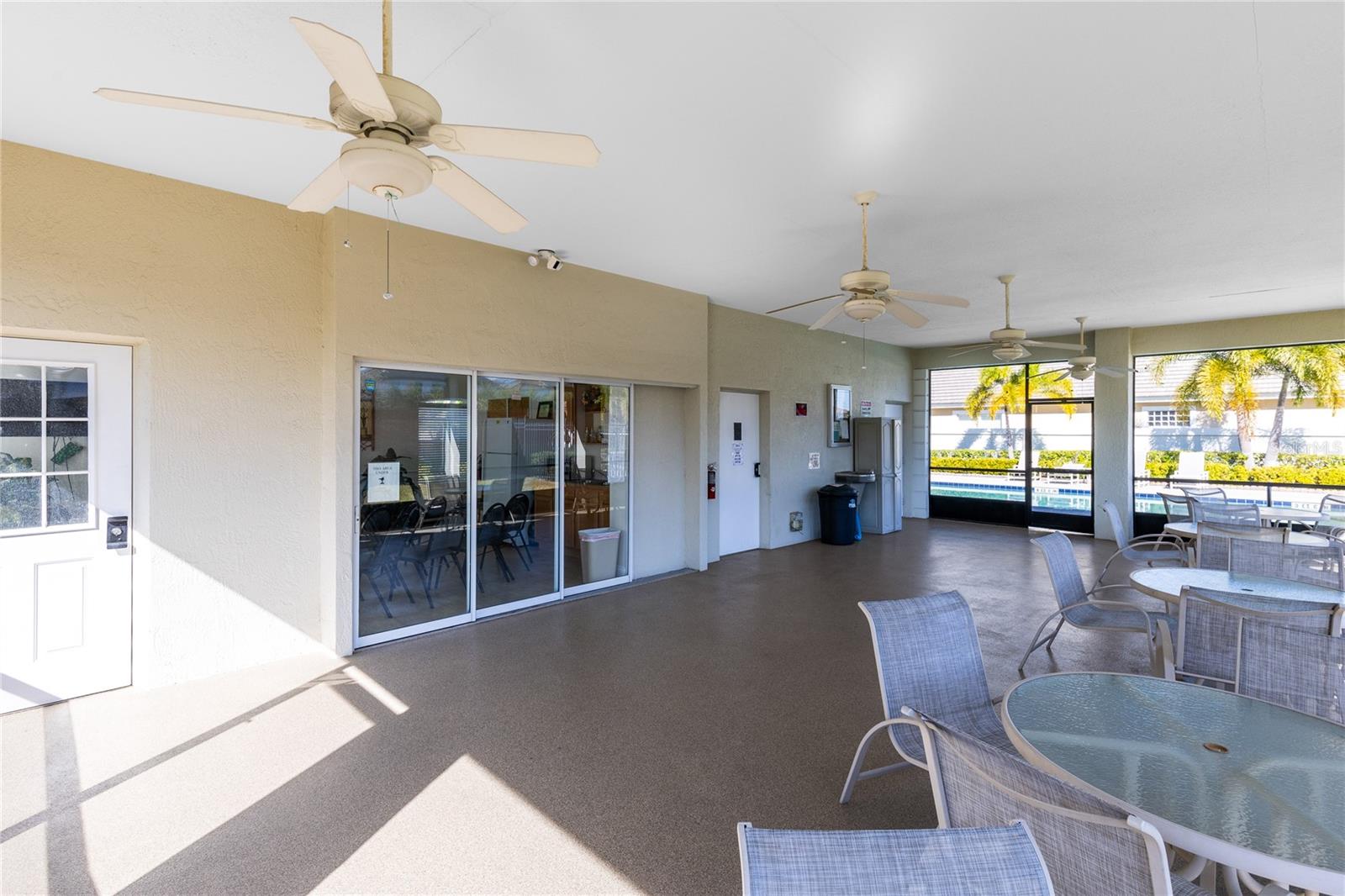 Image 33 of 38 For 10842 Woodchase Circle