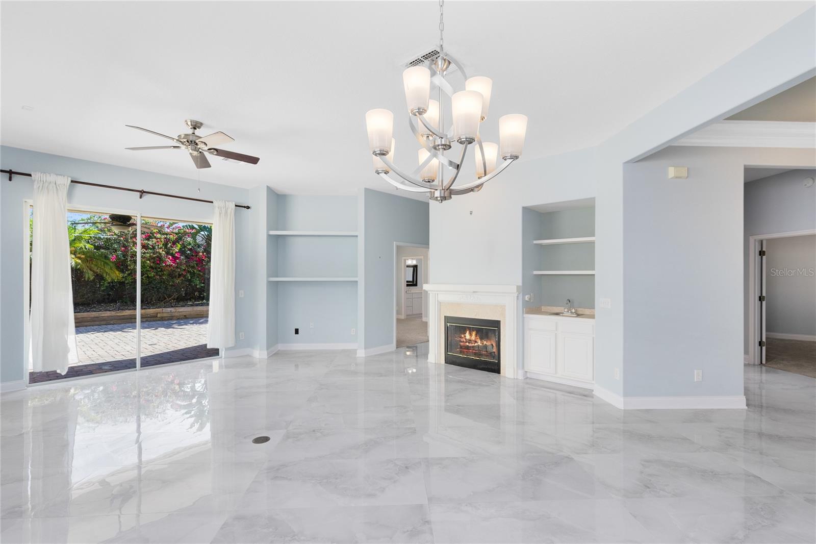 Image 6 of 38 For 10842 Woodchase Circle