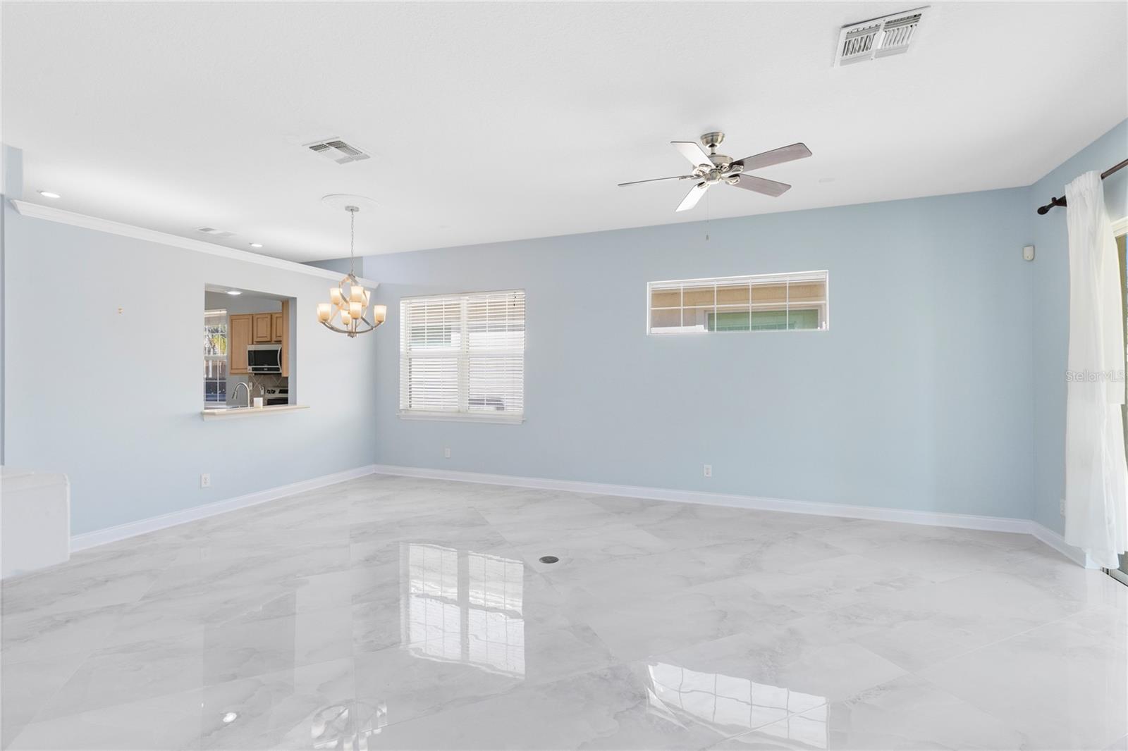 Image 9 of 38 For 10842 Woodchase Circle