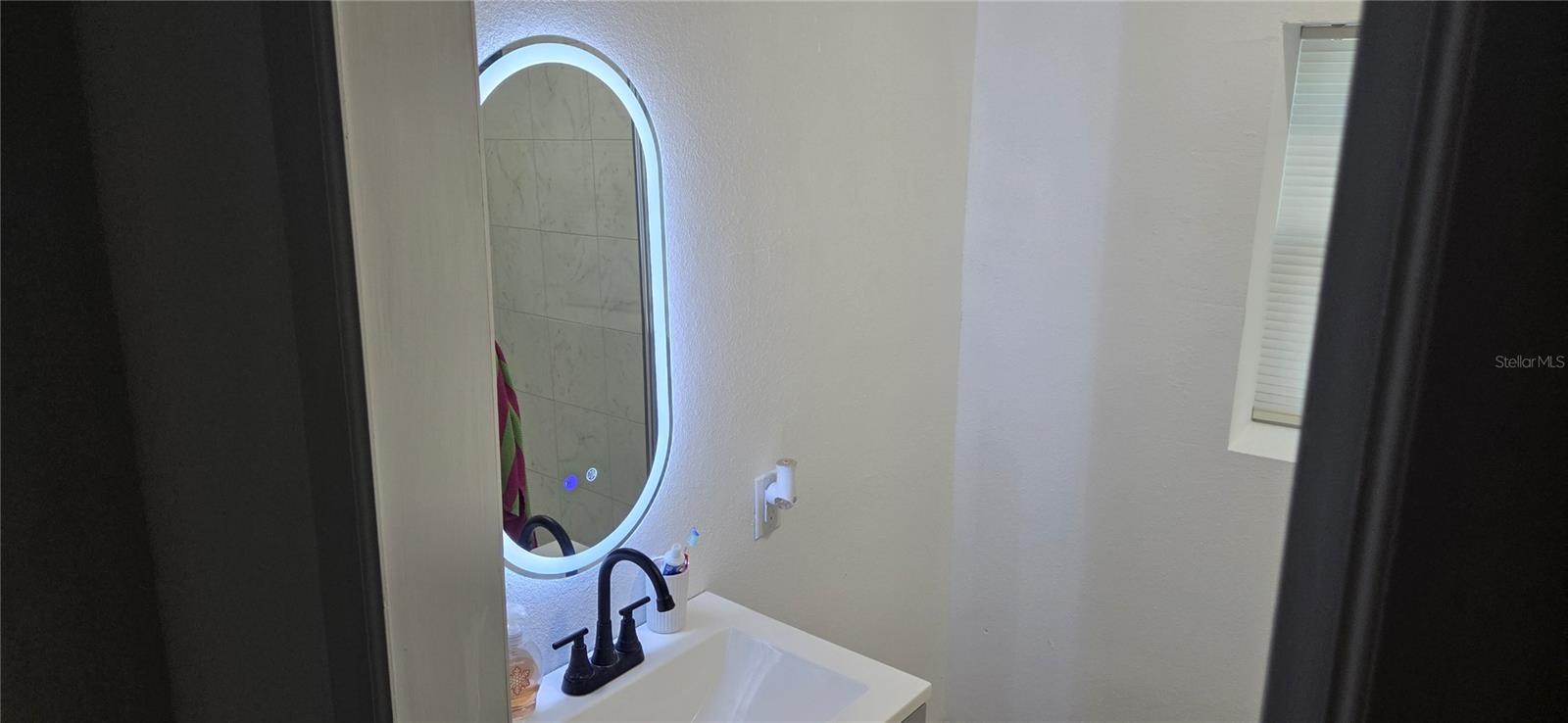 Image 4 of 17 For 210 15th Street