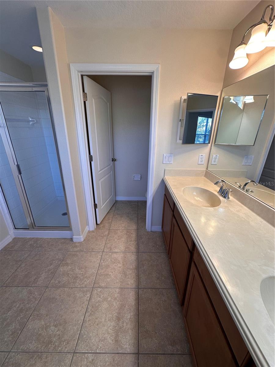 Image 10 of 23 For 10899 Savannah Landing Circle