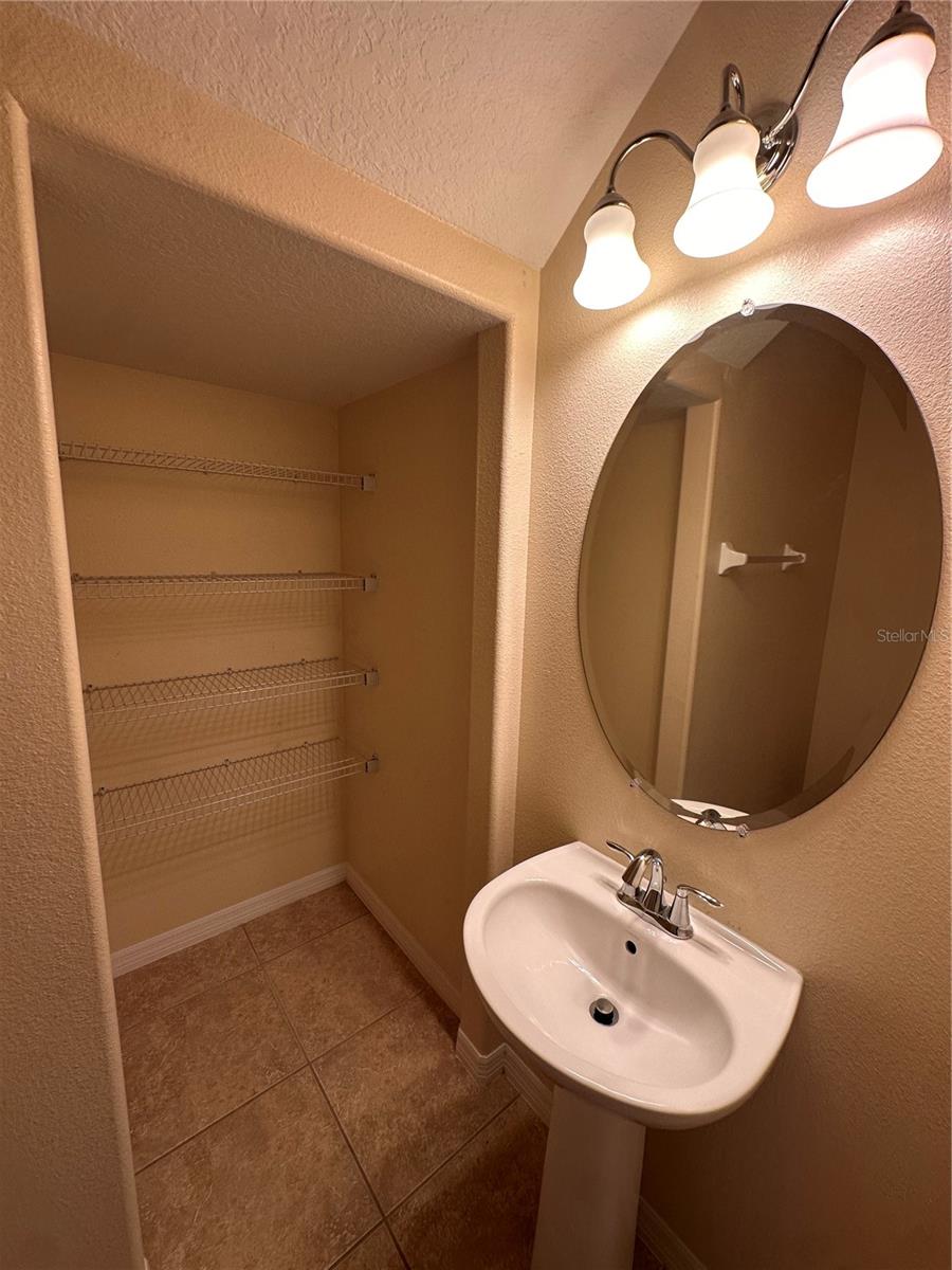 Image 12 of 23 For 10899 Savannah Landing Circle