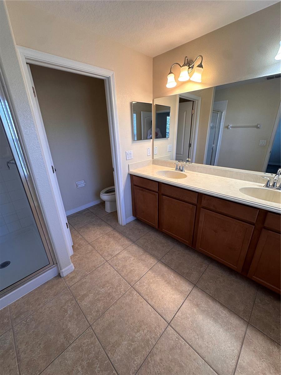 Image 13 of 23 For 10899 Savannah Landing Circle