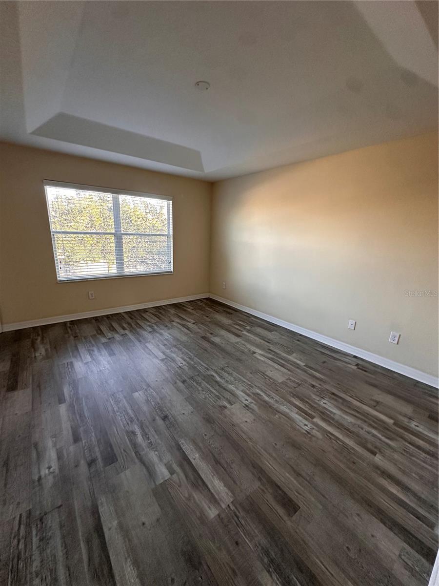 Image 17 of 23 For 10899 Savannah Landing Circle