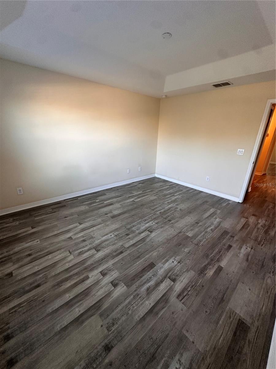 Image 18 of 23 For 10899 Savannah Landing Circle