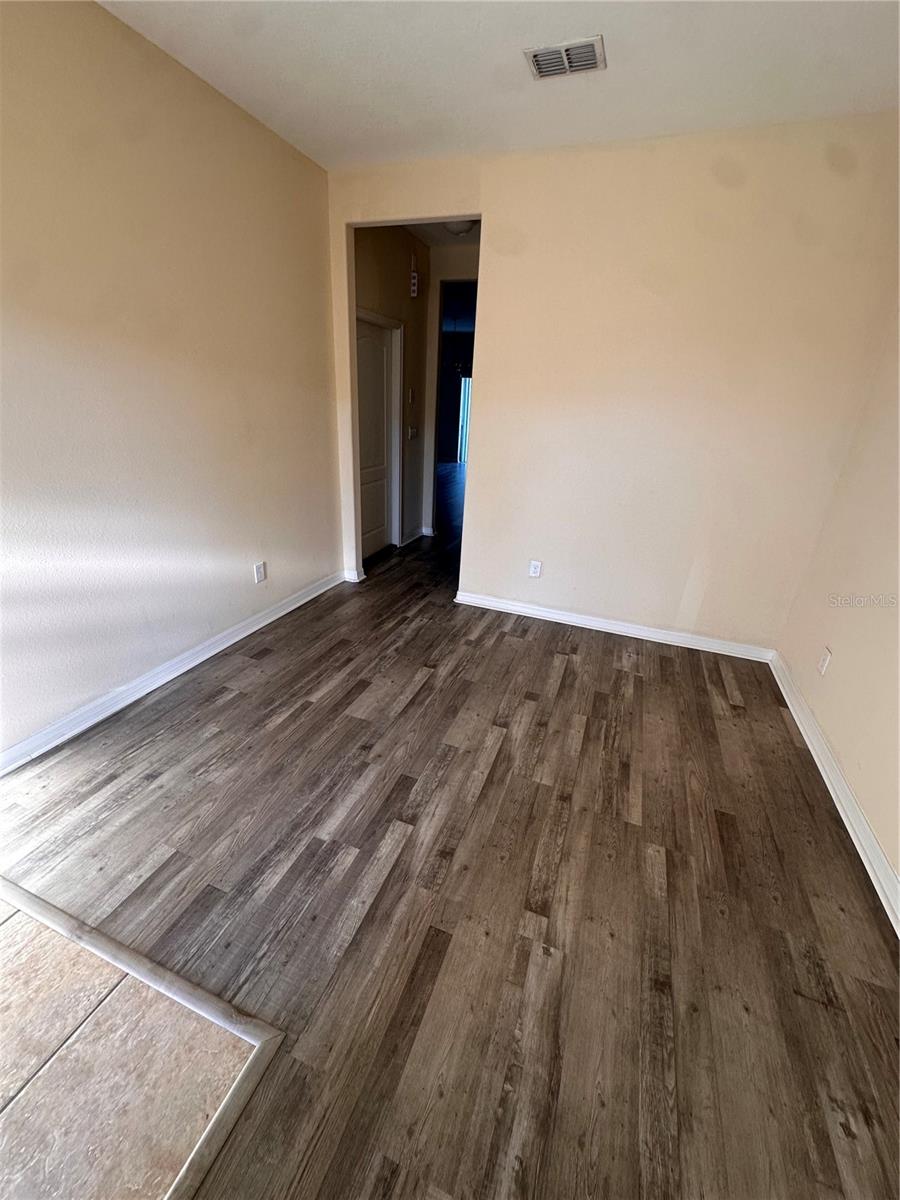 Image 3 of 23 For 10899 Savannah Landing Circle